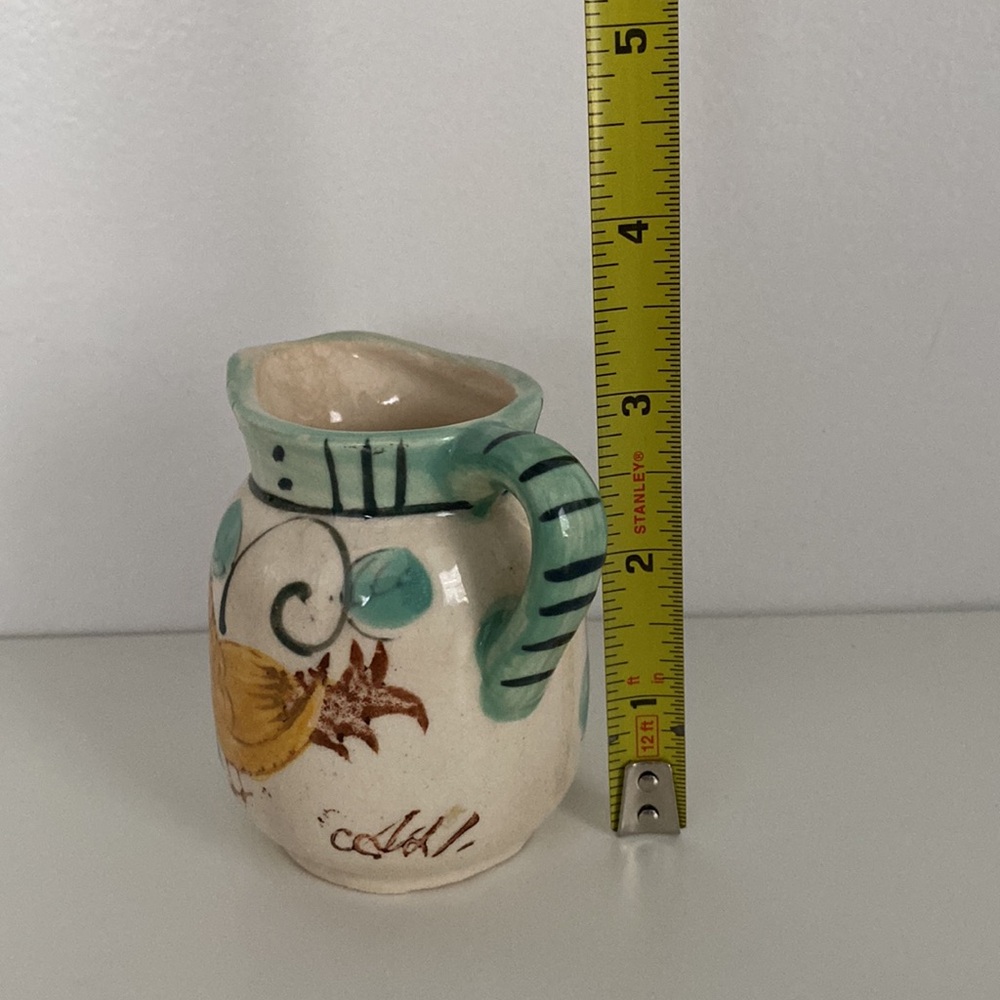 Vintage pottery creamer with baby chick - Picture 4 of 5